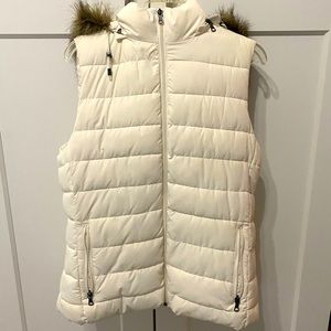 Banana Republic quilted vest XL